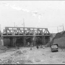 Ponte della ferrovia che attraversa l'Autostrada del Sole - Linea FF.SS Firenze Roma